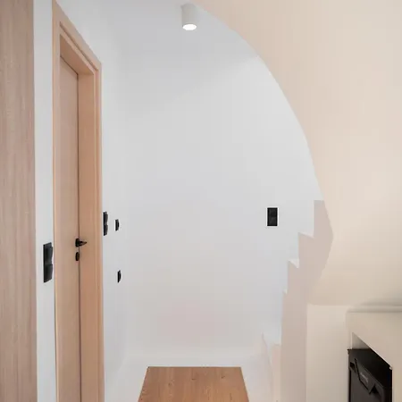 Evia Silence Lighthouse Μπούφαλο